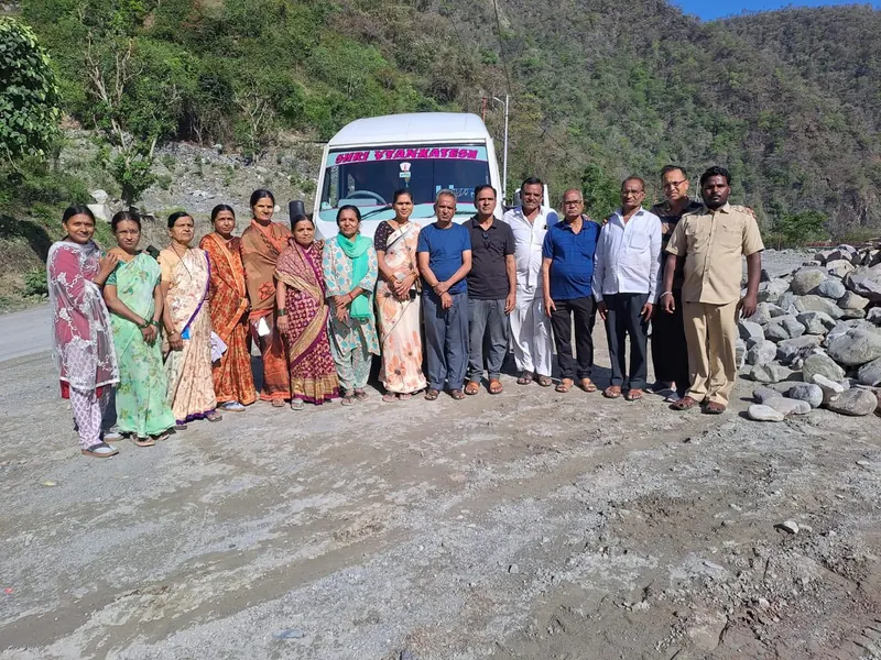 Shri Vyankatesh Tours and Travels group travel photo