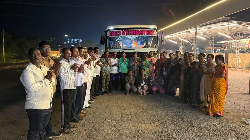 Shri Vyankatesh Tours and Travels trip send-off